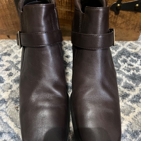 Boots - Picture 2 of 6